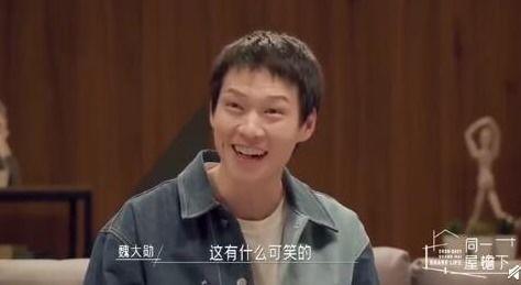 娱乐圈爆料戴头套的是谁,娱乐圈头套之谜，揭秘戴头套的神秘人物